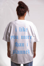 Lade das Bild in den Galerie-Viewer, LIKE YOU MORE TEE WHITE
